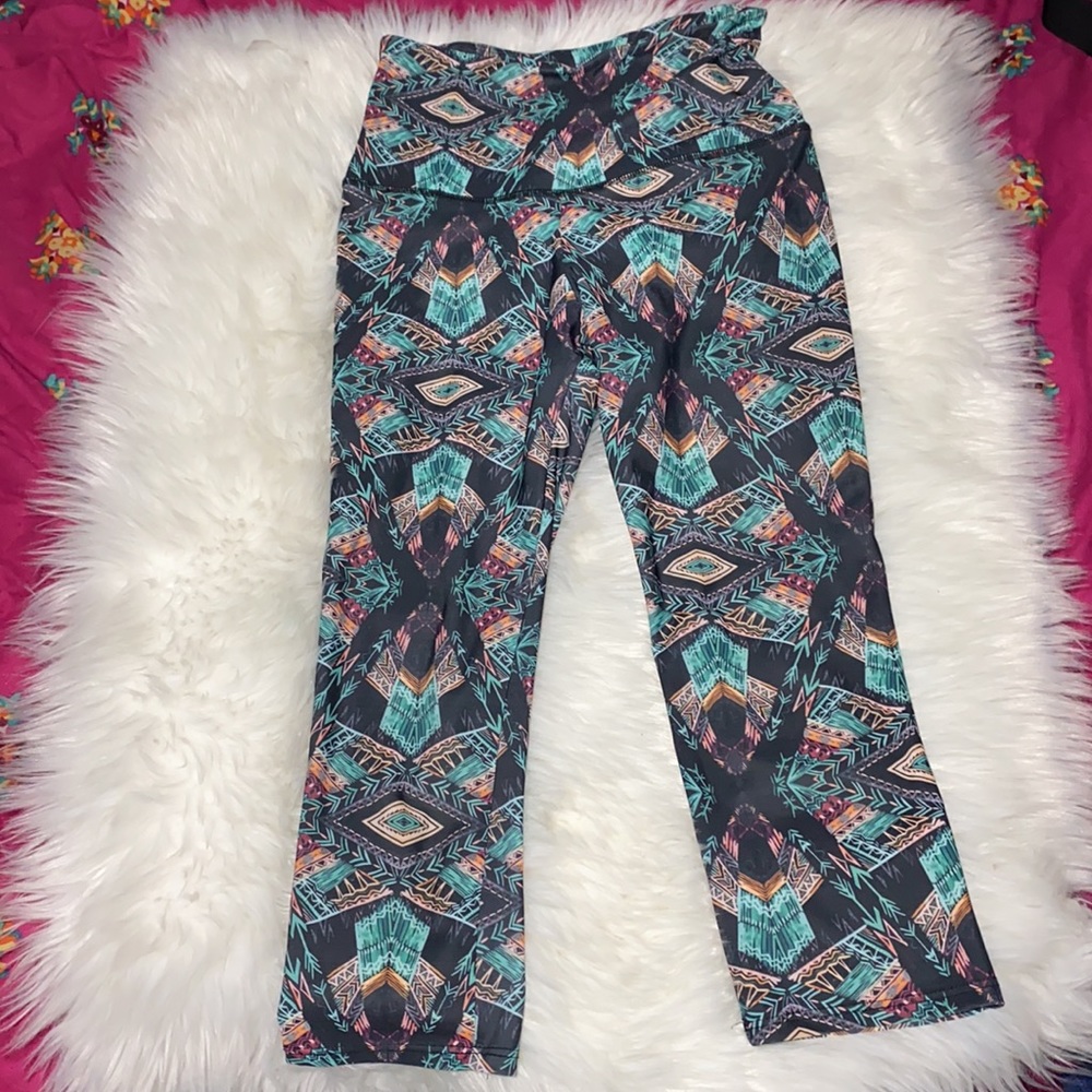 Onzie high waisted capris size M/L